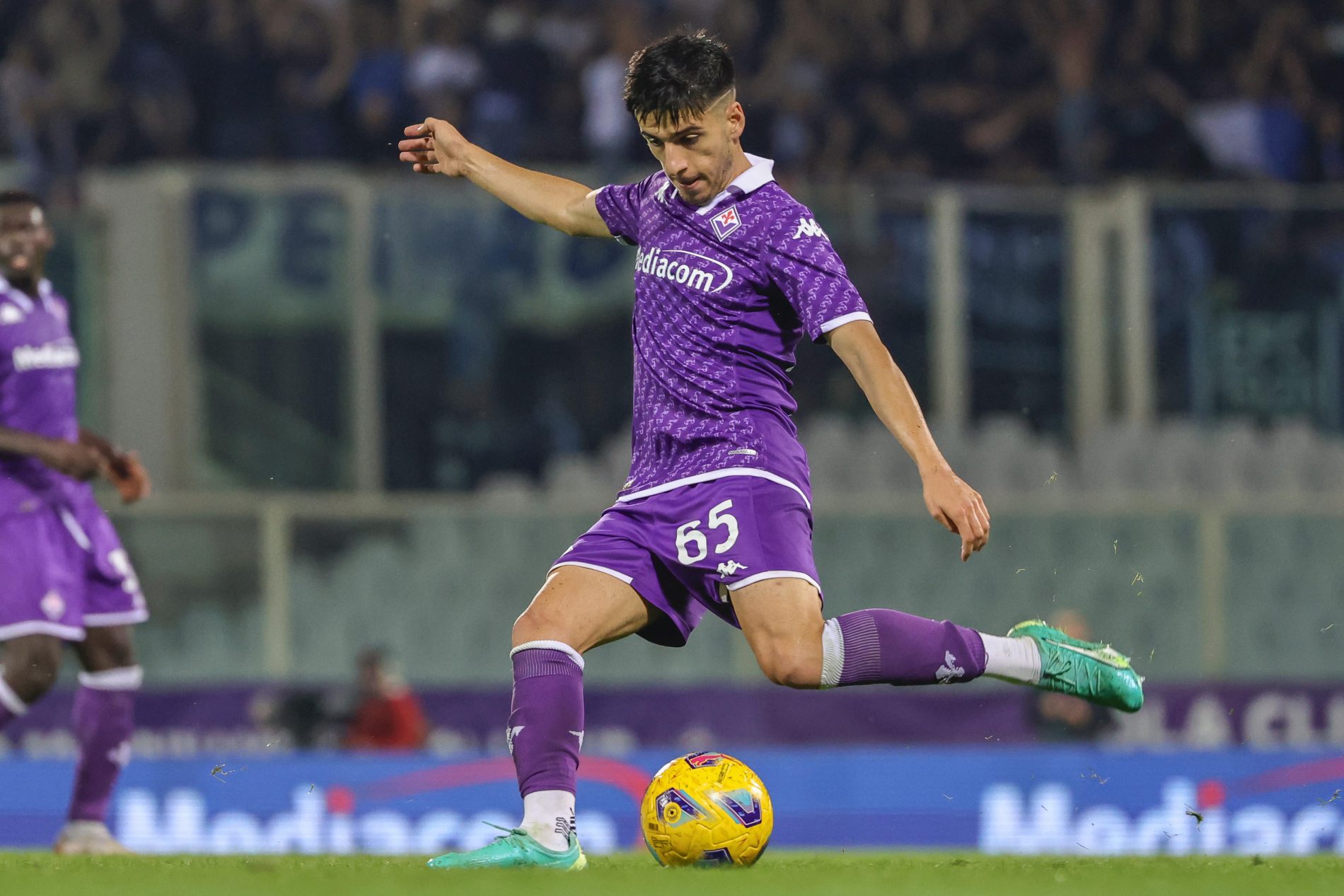 Fabiano Parisi, terzino della Fiorentina