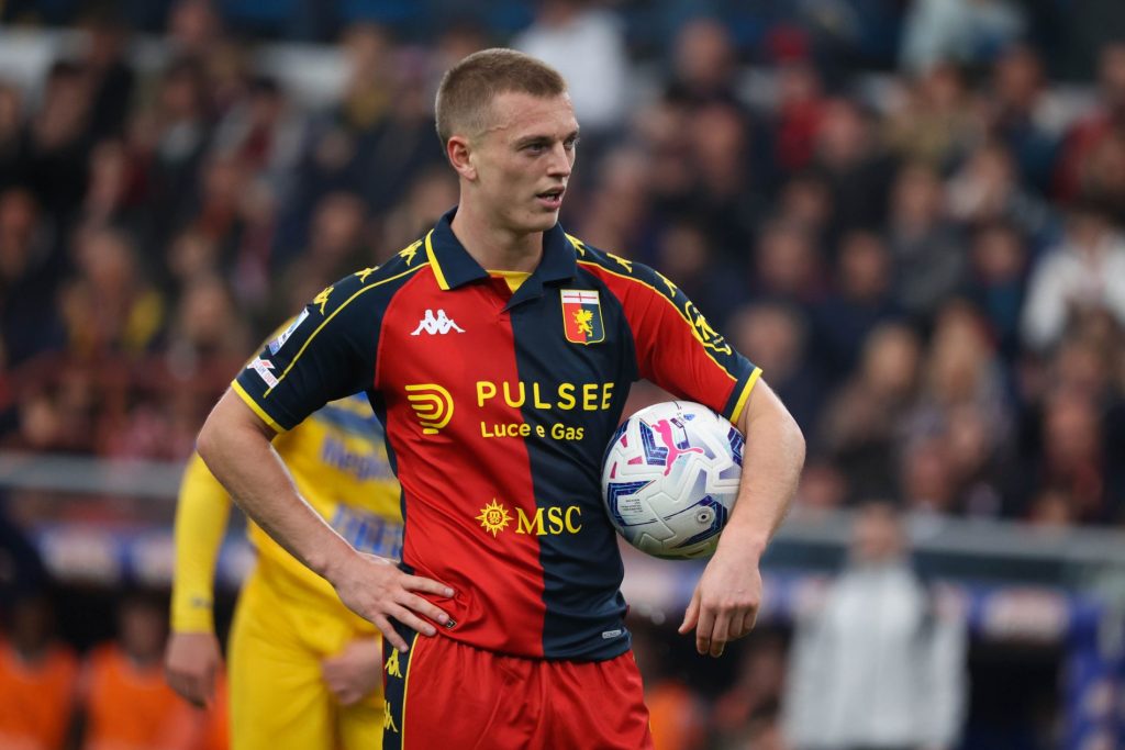 Albert Gudmundsson, attaccante del Genoa