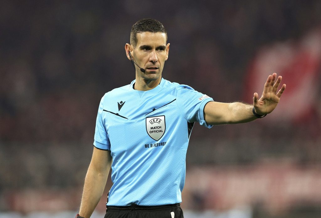 António Nobre, arbitro