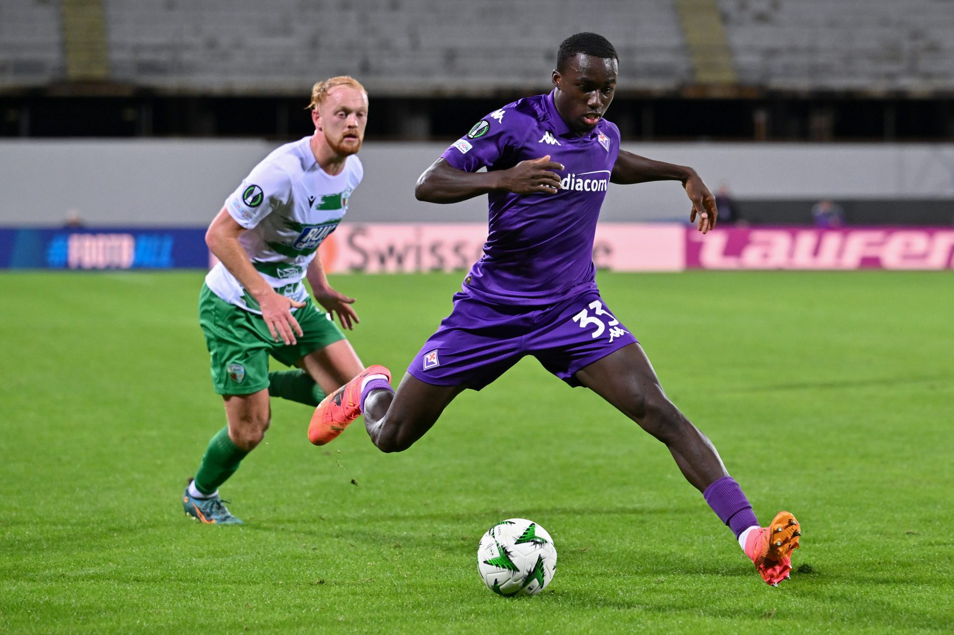 Michael Kayode, difensore della Fiorentina