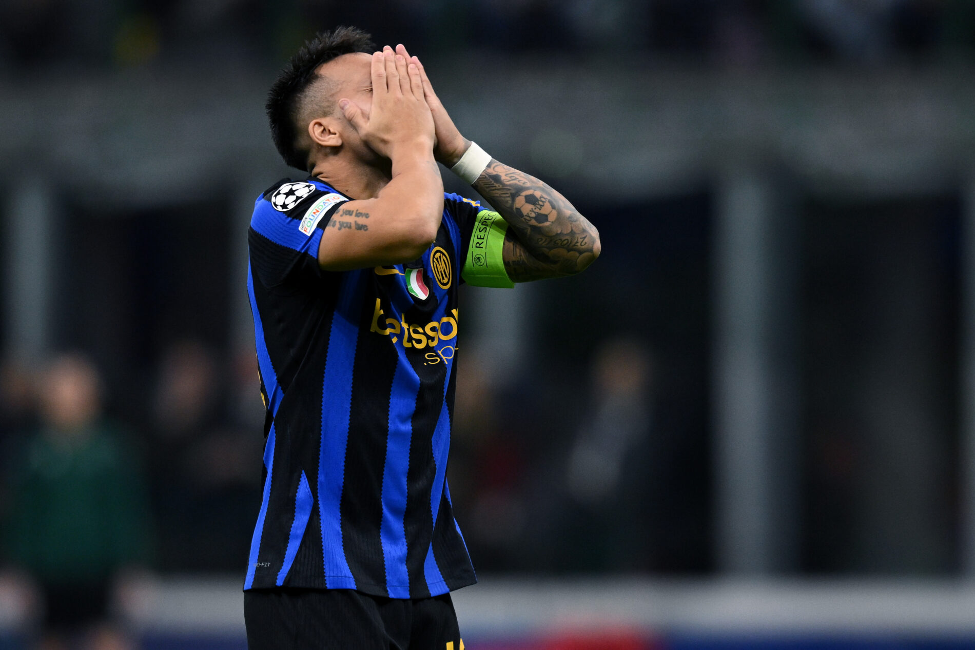 Infortunio Lautaro, Chivu non lascia speranze: “In campo dopo la sosta di novembre”